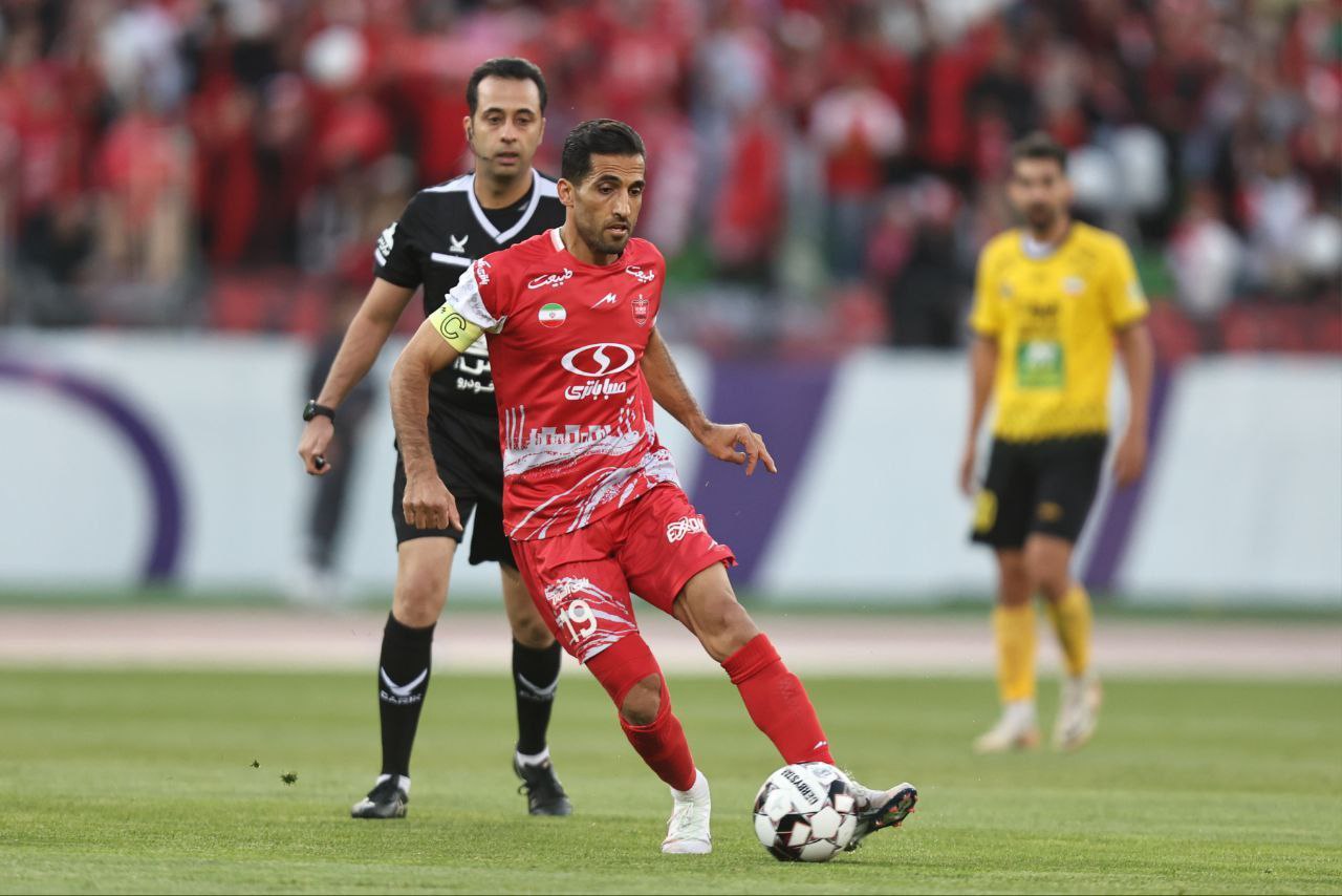 وحید امیری - موعود بنیادی‌فر - پرسپولیس - لیگ برتر - فوتبال ایران - برنامه پخش زنده فوتبال امروز ۱۱ اردیبهشت