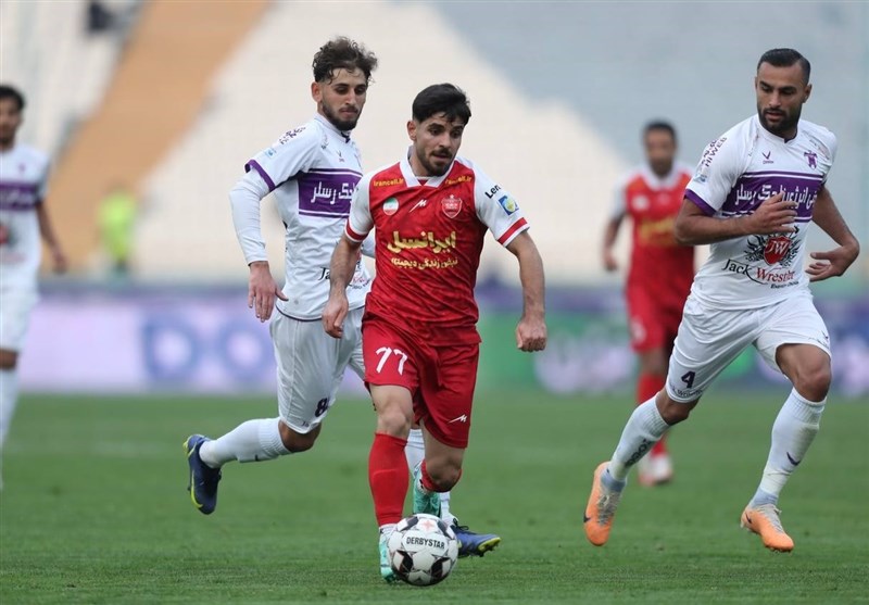 محمد عمری - پرسپولیس - لیگ برتر فوتبال ایران