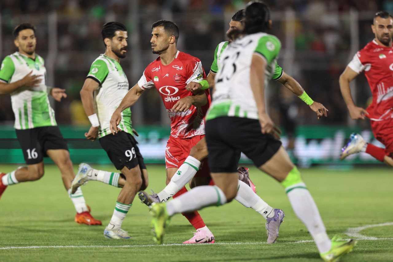 علی علیپور - لیگ برتر فوتبال ایران - پرسپولیس