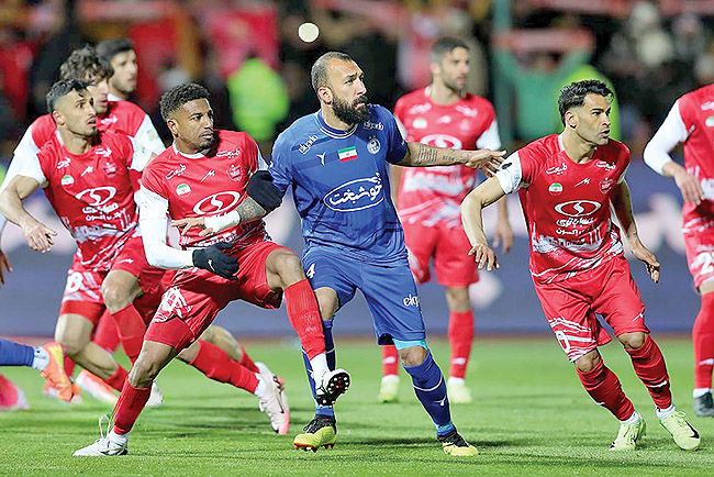 روزبه چشمی آل کثیر در دیدار پرسپولیس و استقلال
