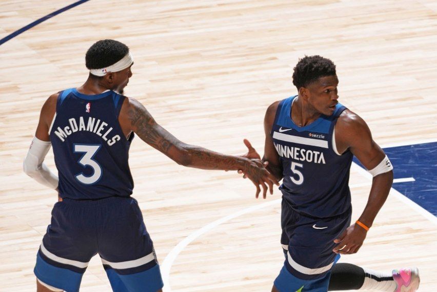 بسکتبال NBA پلی آف - جیدن مک دنیلز - لس آنجلس لیکرز - مینه سوتا تیمبروولوز 