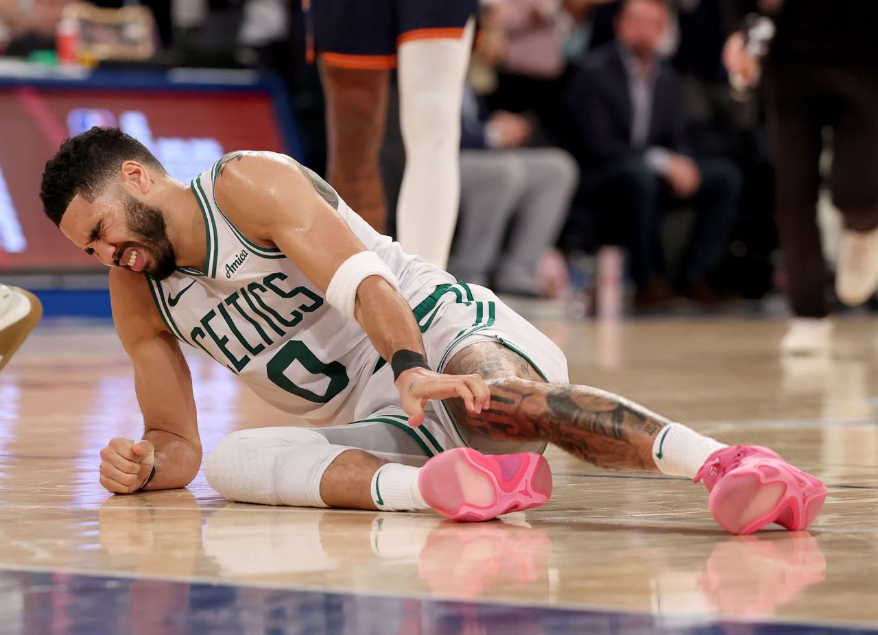 بسکتبال NBA - مصدومیت جیسن تیتم - باستن سلتیکس - نیویورک نیکس - پلی آف ۲۰۲۵