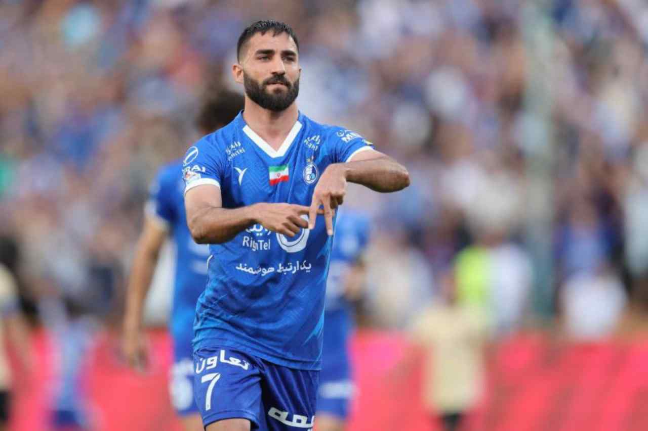 مهرداد محمدی- استقلال