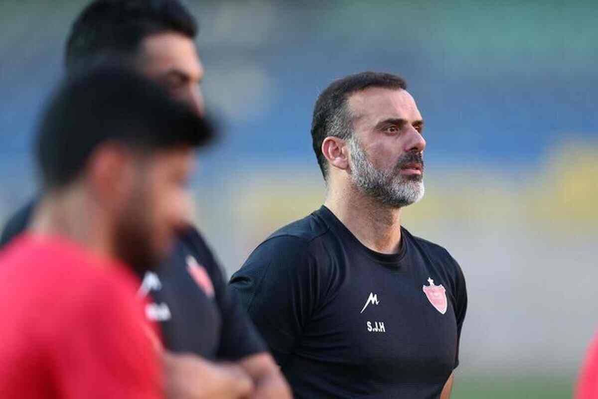 سیدجلال حسینی- مربی فوتبال- لیگ برتر ایران- پرسپولیس