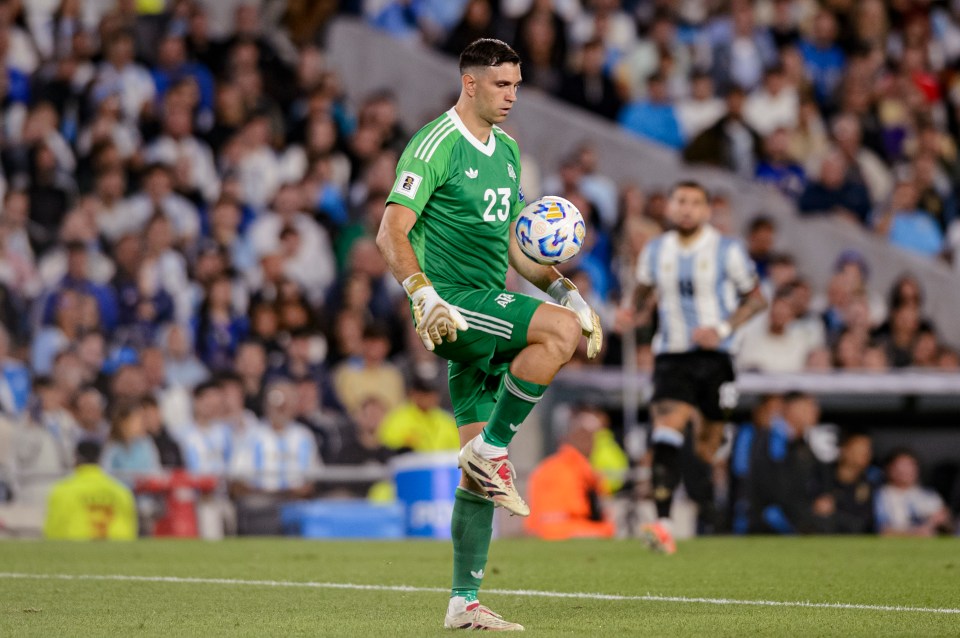 بیشترین کلین‌ شیت در قرن 21 پس از 50 بازی ملی با حضور امیلیانو مارتینز و آلیسون بکر