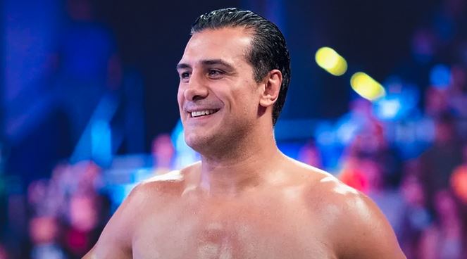 ستاره کشتی کج با سابقه حضور در WWE