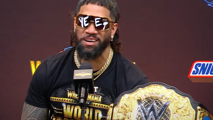 جی اوسو، قهرمان سنگین وزن WWE در کنفرانس رویداد کشتی کج رسلمنیا