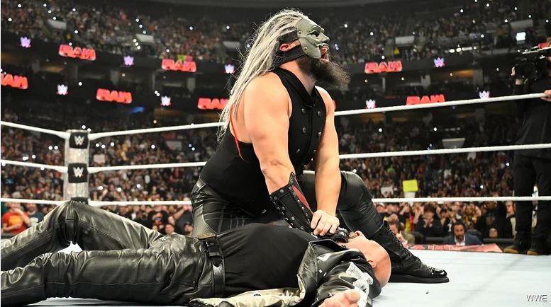 بو دلس، برادر بری وایت، ستاره کشتی کج و WWE در نقش آنکل هودی