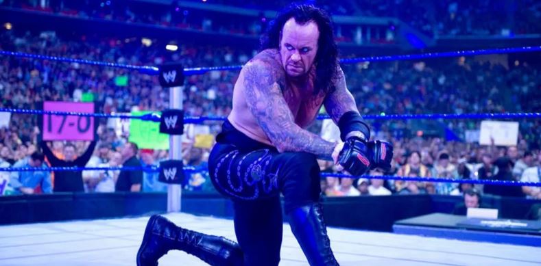 آندرتیکر، اسطوره کشتی کج و WWE