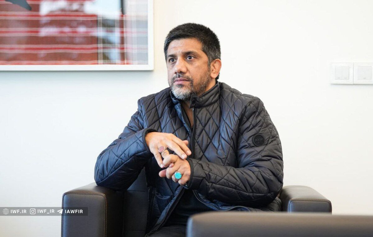 عکس از علیرضا دبیر رئیس فدراسیون کشتی