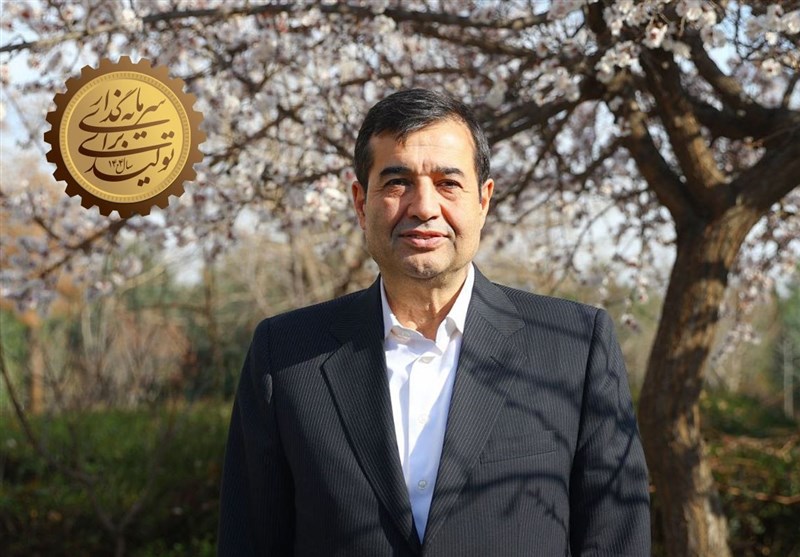 عکس از احمد دنیامالی وزیر ورزش و جوانان