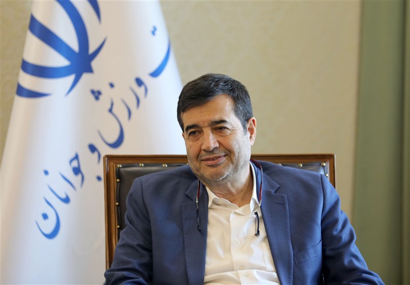 عکس از احمد دنیامالی وزیر ورزش و جوانان ایران