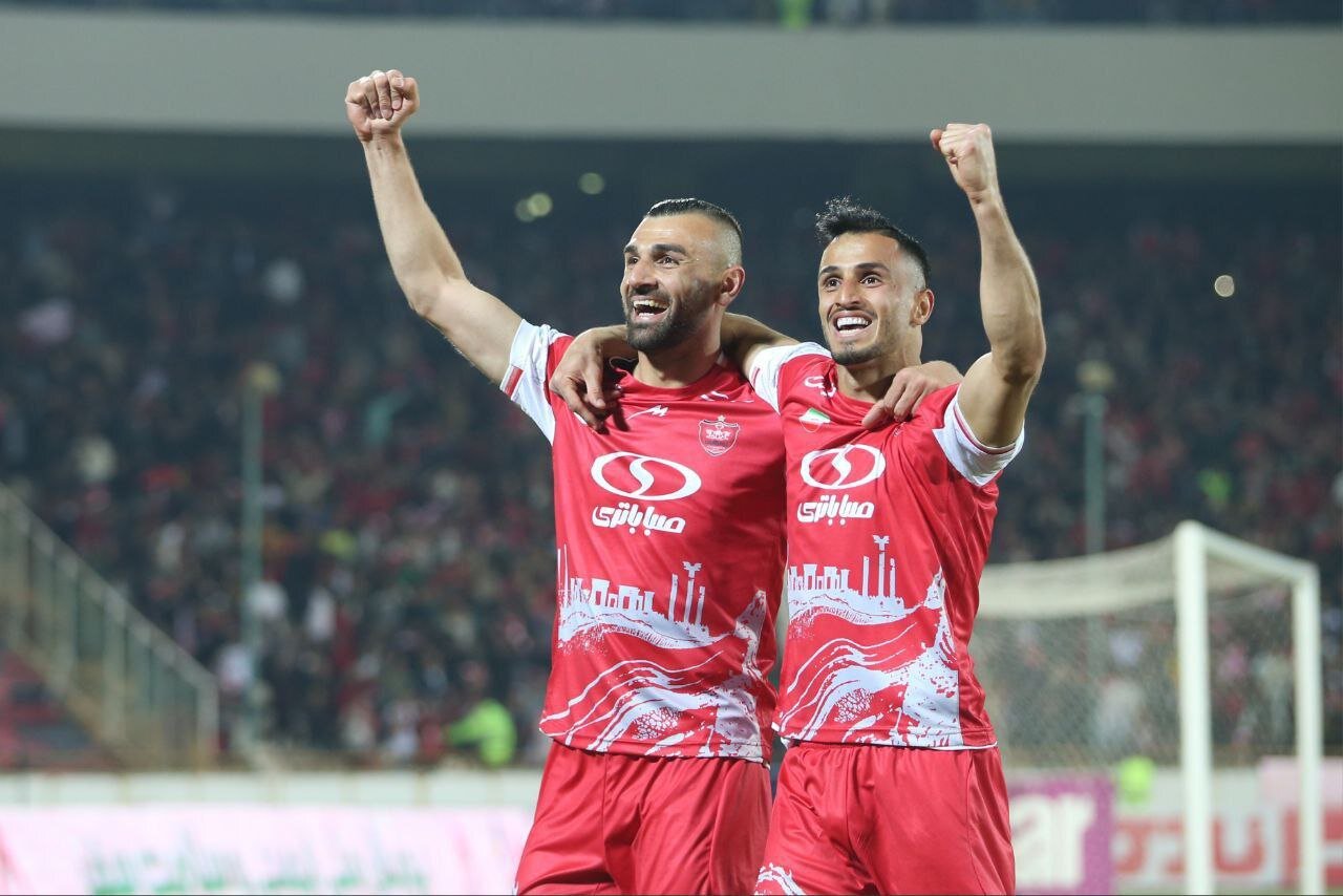 عکس از علی علیپور و سردار دورسون مهاجمان پرسپولیس
