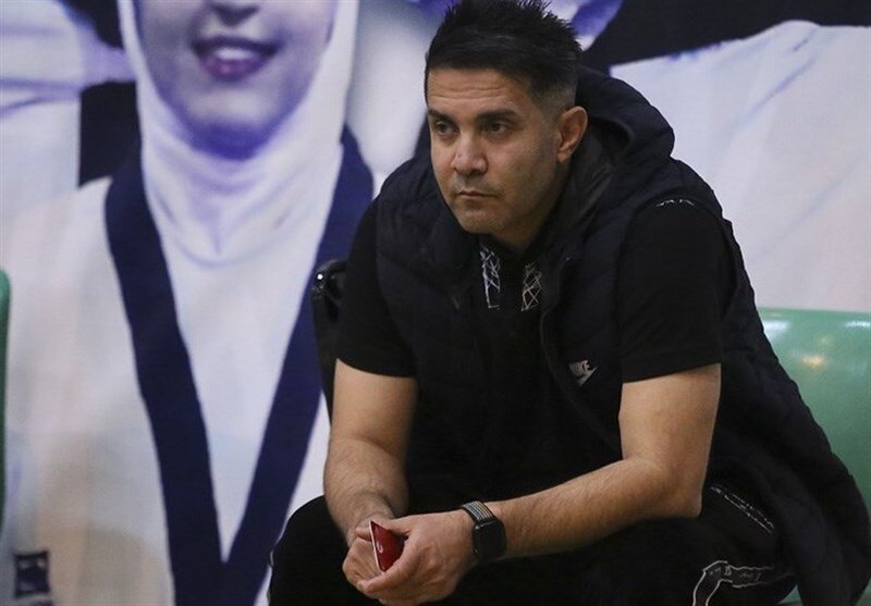 عکس از بهزاد خداداد سرمربی تیم ملی تکواندوی یونان