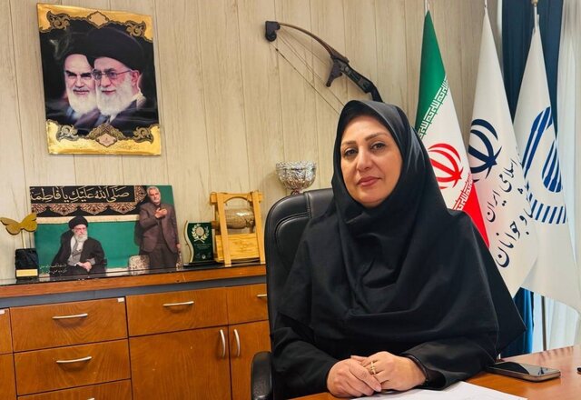 عکس از مهناز یوسفی یکتا مدیر مجموعه ورزشی انقلاب