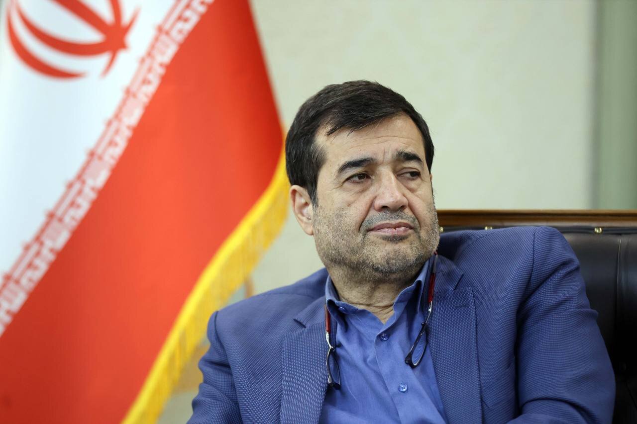 عکس از احمد دنیامالی وزیر ورزش و جوانان