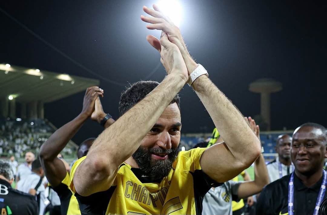 عکس از کریم بنزما در جشن قهرمانی الاتحاد عربستان