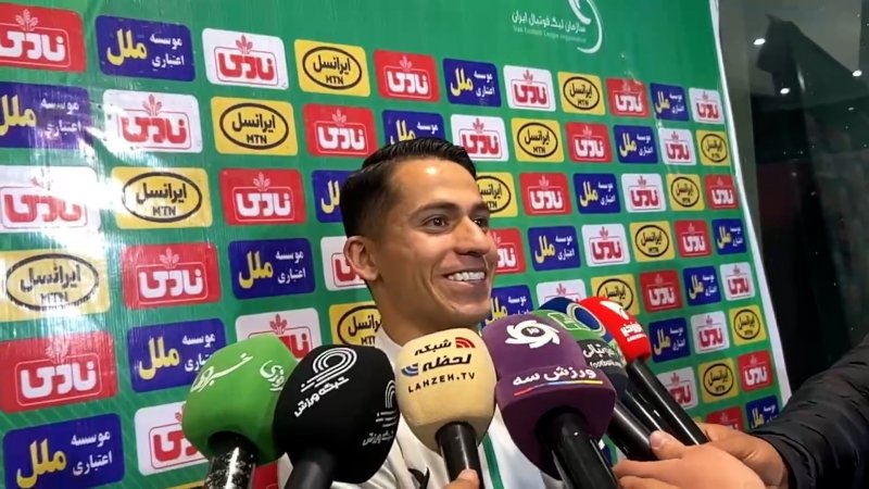 عکس از حمیدرضا طاهرخانی مهاجم ذوب آهن