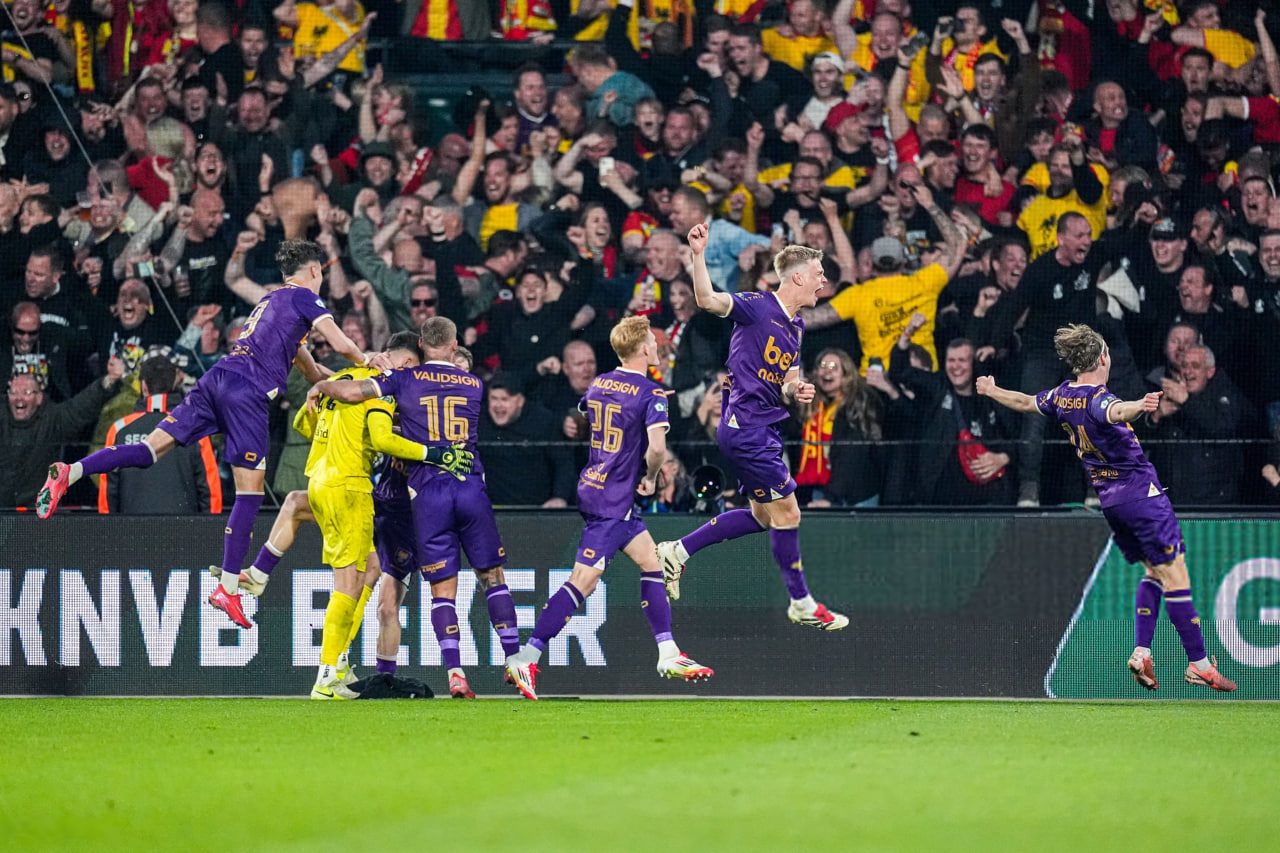 گو اهد ایگلز