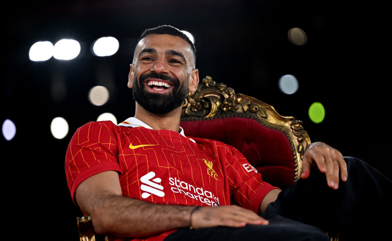محمد صلاح وینگر مصری در زمین - لیورپول - لیگ برتر انگلیس