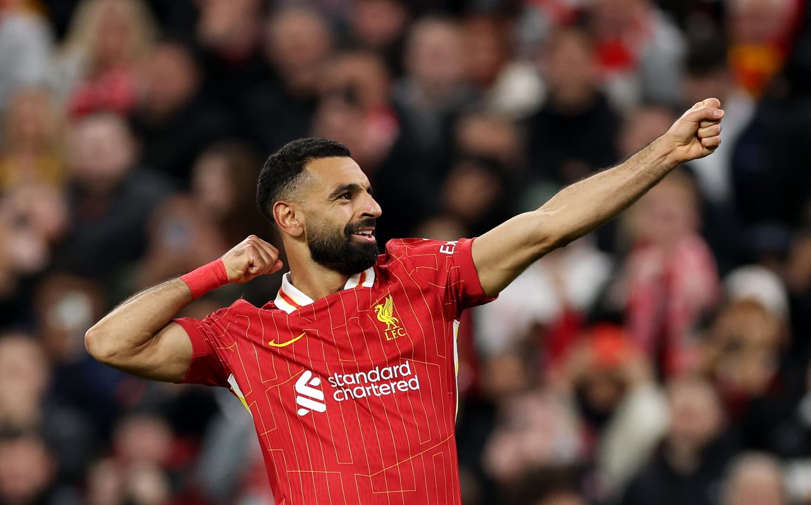 محمد صلاح وینگر مصری در زمین - لیورپول - لیگ برتر انگلیس