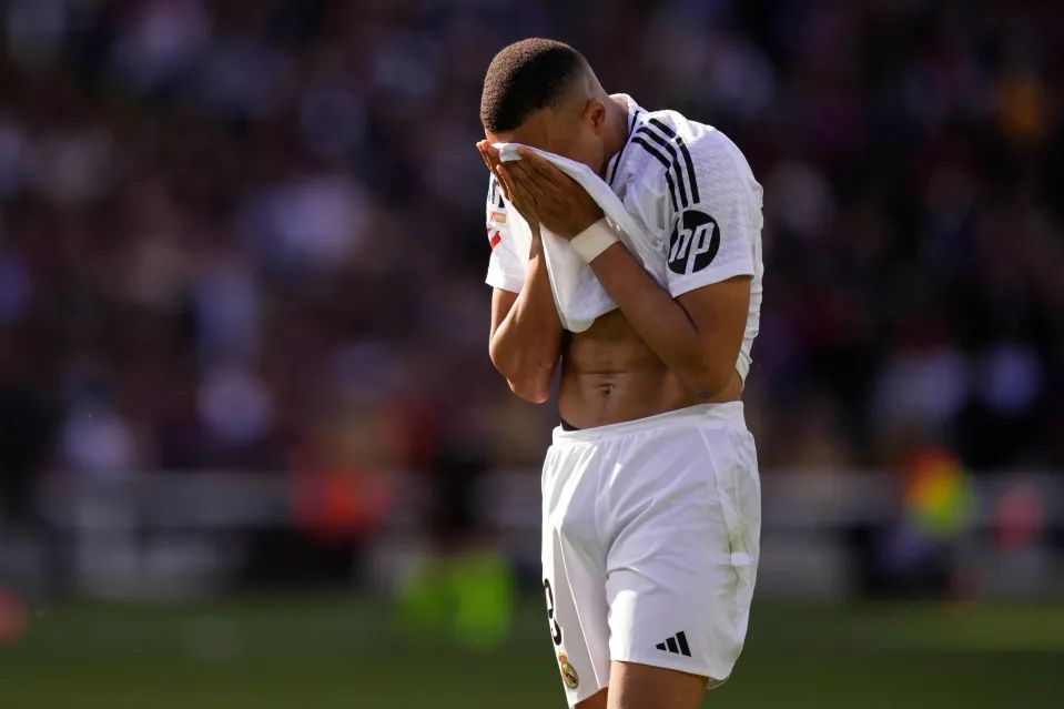 ناراحتی کیلیان امباپه از شکست تلخ رئال مادرید در ال کلاسیکو 