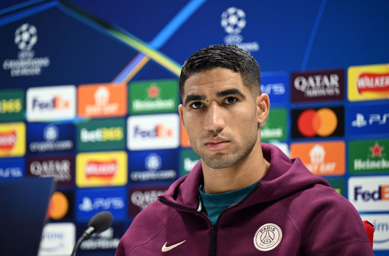 اشرف حکیمی، مدافع مراکشی پاری سن ژرمن، کنفرانس خبری 