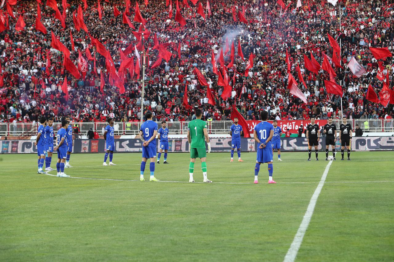 استقلال-ورزشگاه یادگار امام تبریز