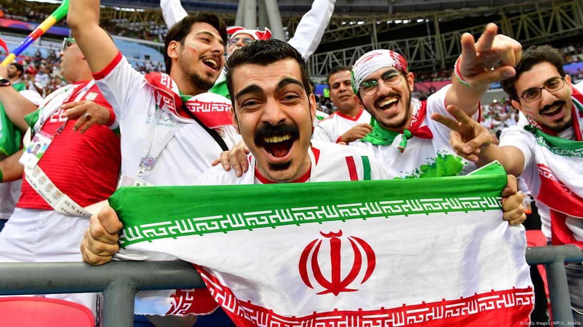 هواداران فوتبال ایران-ورزشگاه آزادی