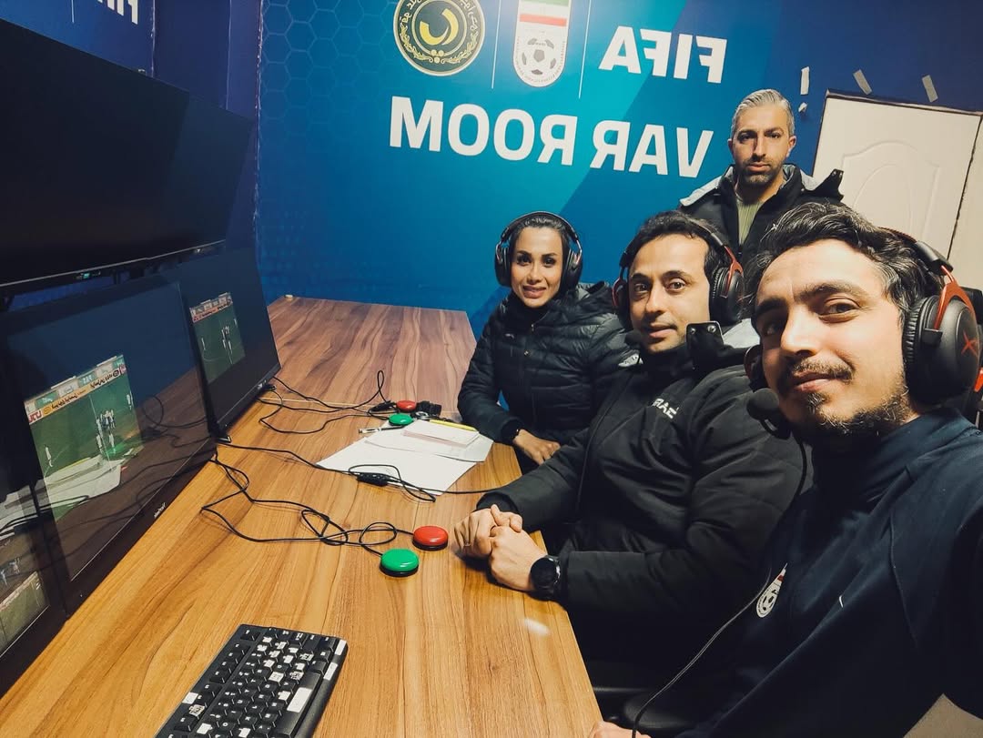 آتنا لشنی-موعود بنیادی فر-اتاق VAR-لیگ برتر ایران