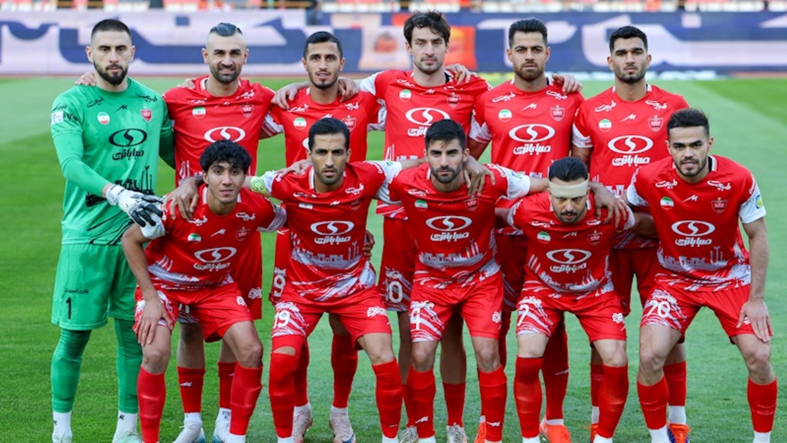 عکسی تیم بازیکنان پرسپولیس پیش از دیدار با سپاهان