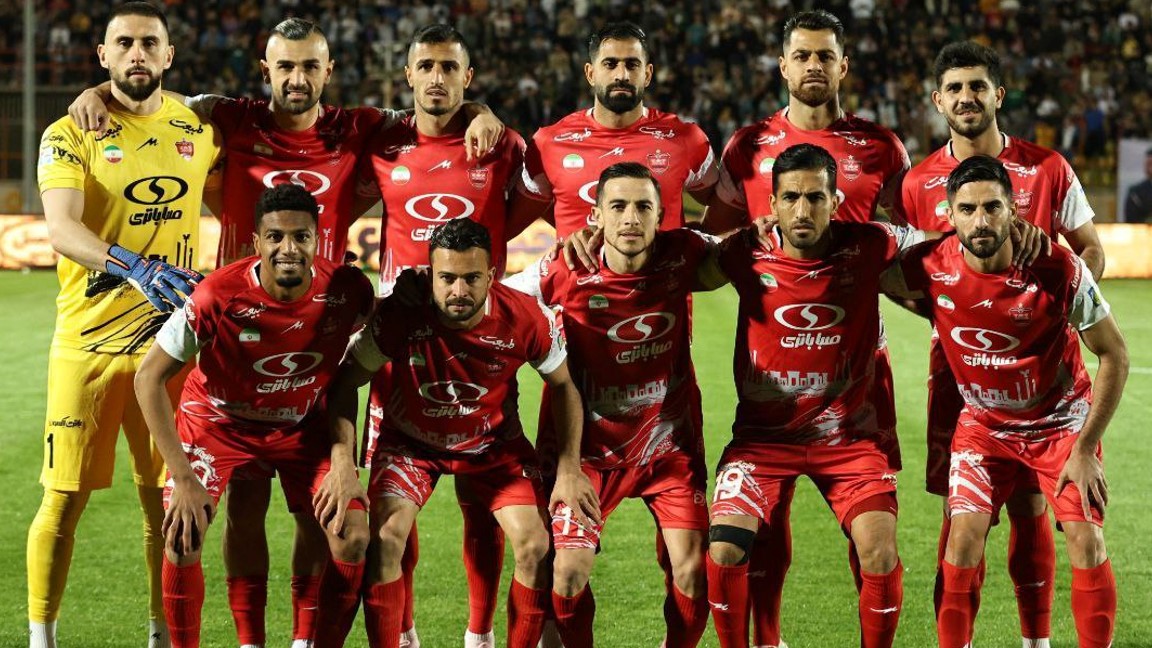 عکس تیمی پرسپولیس پیش از بازی با شمس آذر